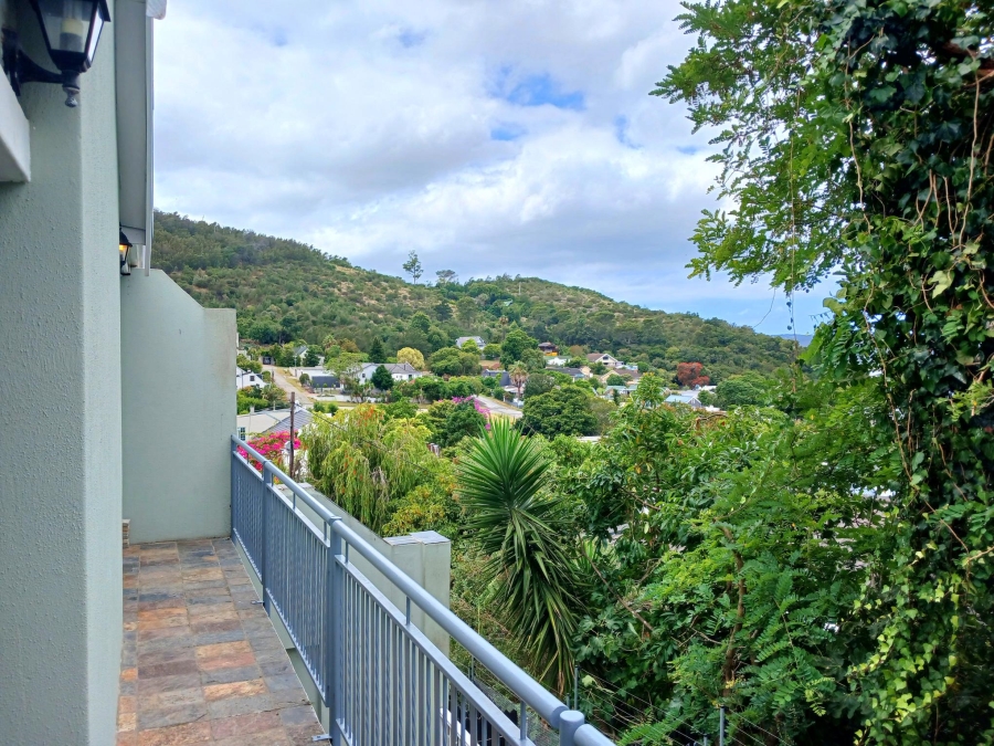 3 Bedroom Property for Sale in Knysna Central Western Cape